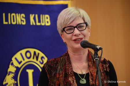 Na mladih svet stoji  (2)